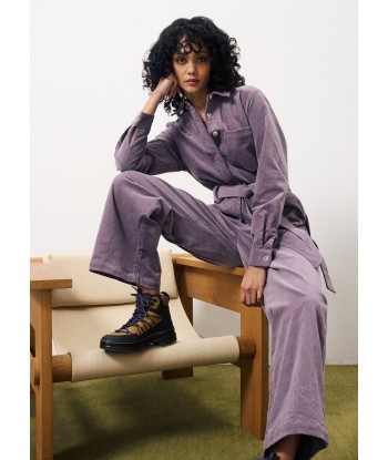 ALYA Purple Jumpsuit d'Europe débarque