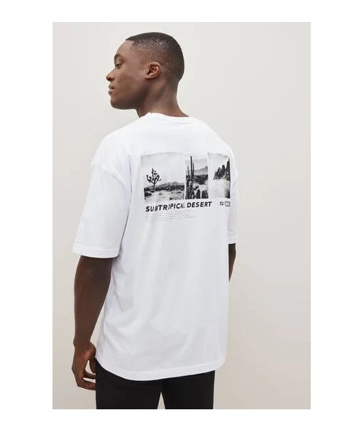 White Desert Text Back Print T-Shirt la colonne vertébrale