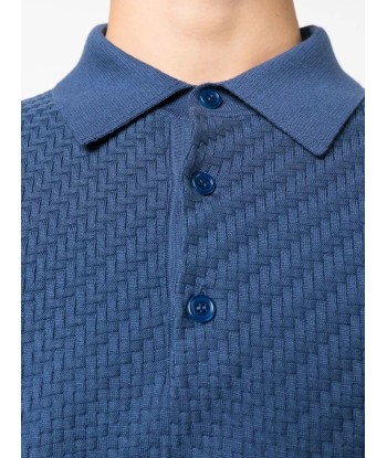 Waffle Texture Knitted Polo Shirt s'inspire de l'anatomie humaine