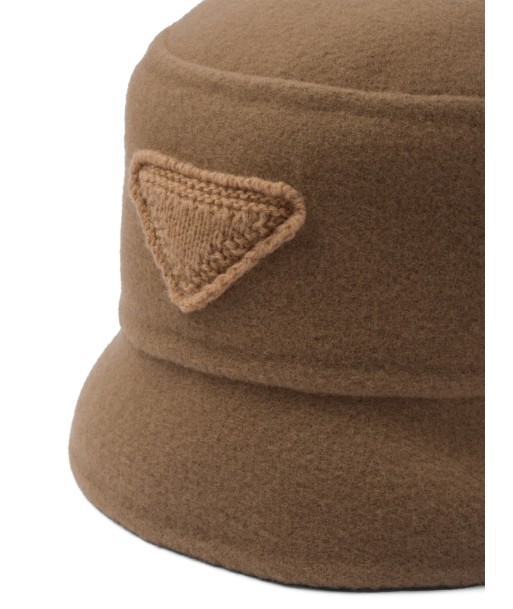 Triangle Logo Bucket Hat de pas cher